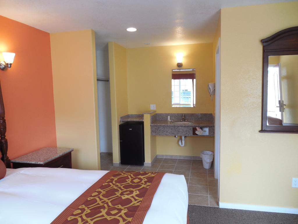 Coast Inn Oceanside Rum bild